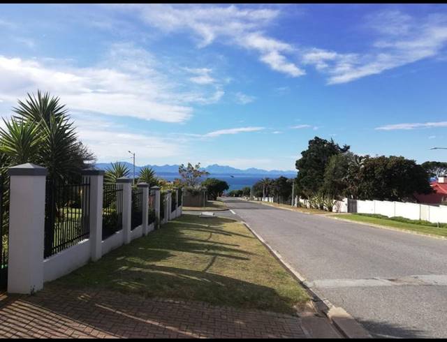 LAND FOR SALE IN MOSSEL BAY CENTRAL